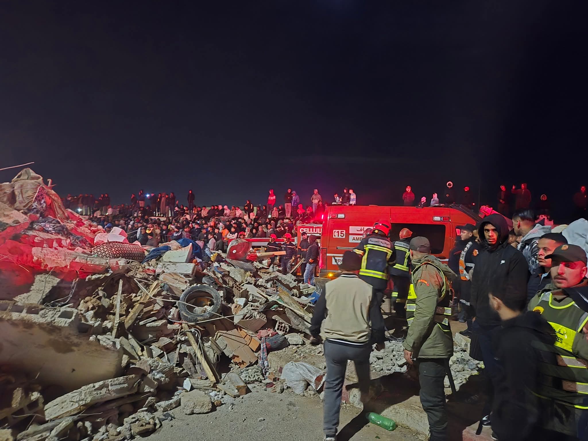 المغرب الفاسي "يقدم" التعازي لأسر ضحايا انهيار بنايتين بحي المسيرة