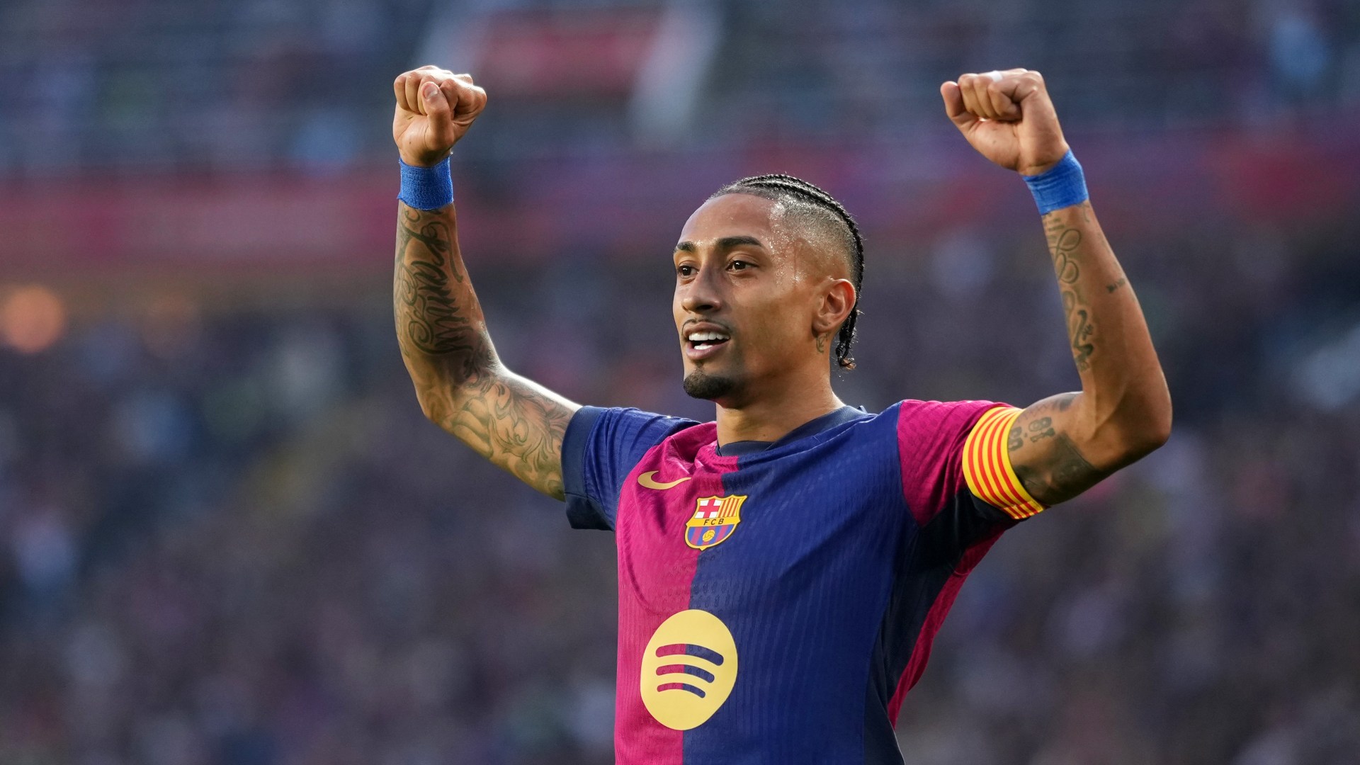 قبل مواجهة جيرونا.. رافينيا يعود لتعزيز صفوف برشلونة